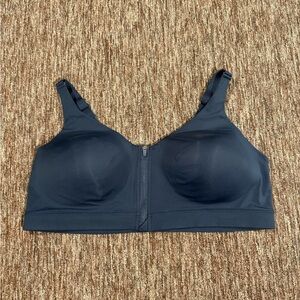 NWOT Old Navy Front Zip Sports Bra Size 44DD